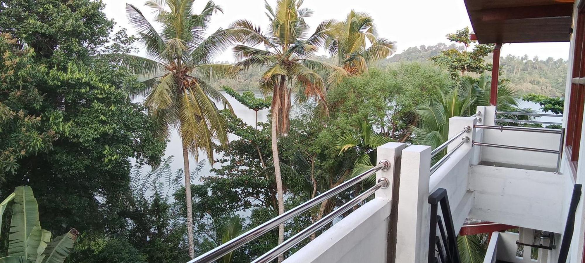 The Green Lagoon Villa Hikkaduwa Exterior photo